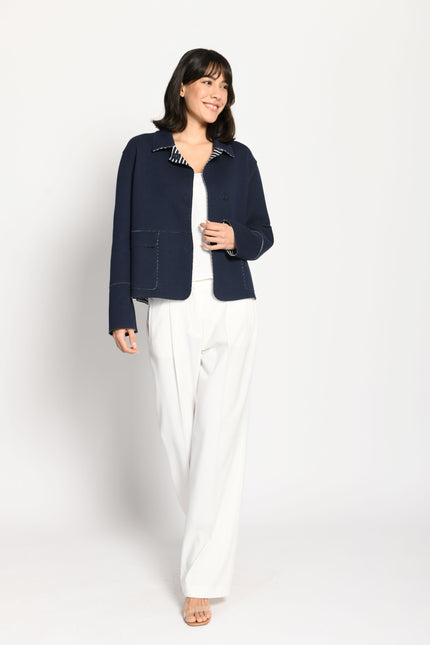 Kastenjacke aus Scuba mit kontrastiger Innenseite – Vorderseite