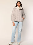 Wolljacke mit Kapuze
