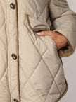 Steppjacke mit Cordkragen