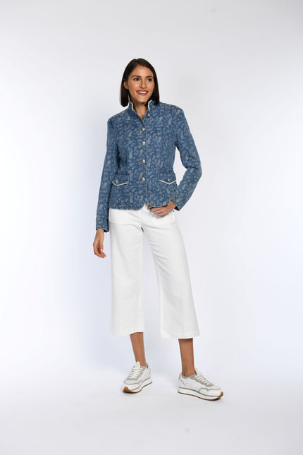 Janker aus jeansigem Jacquard-Paisley-Muster mit Fransendetails an Kragen und Taschen sowie Knopfleiste mit Metallknöpfen.