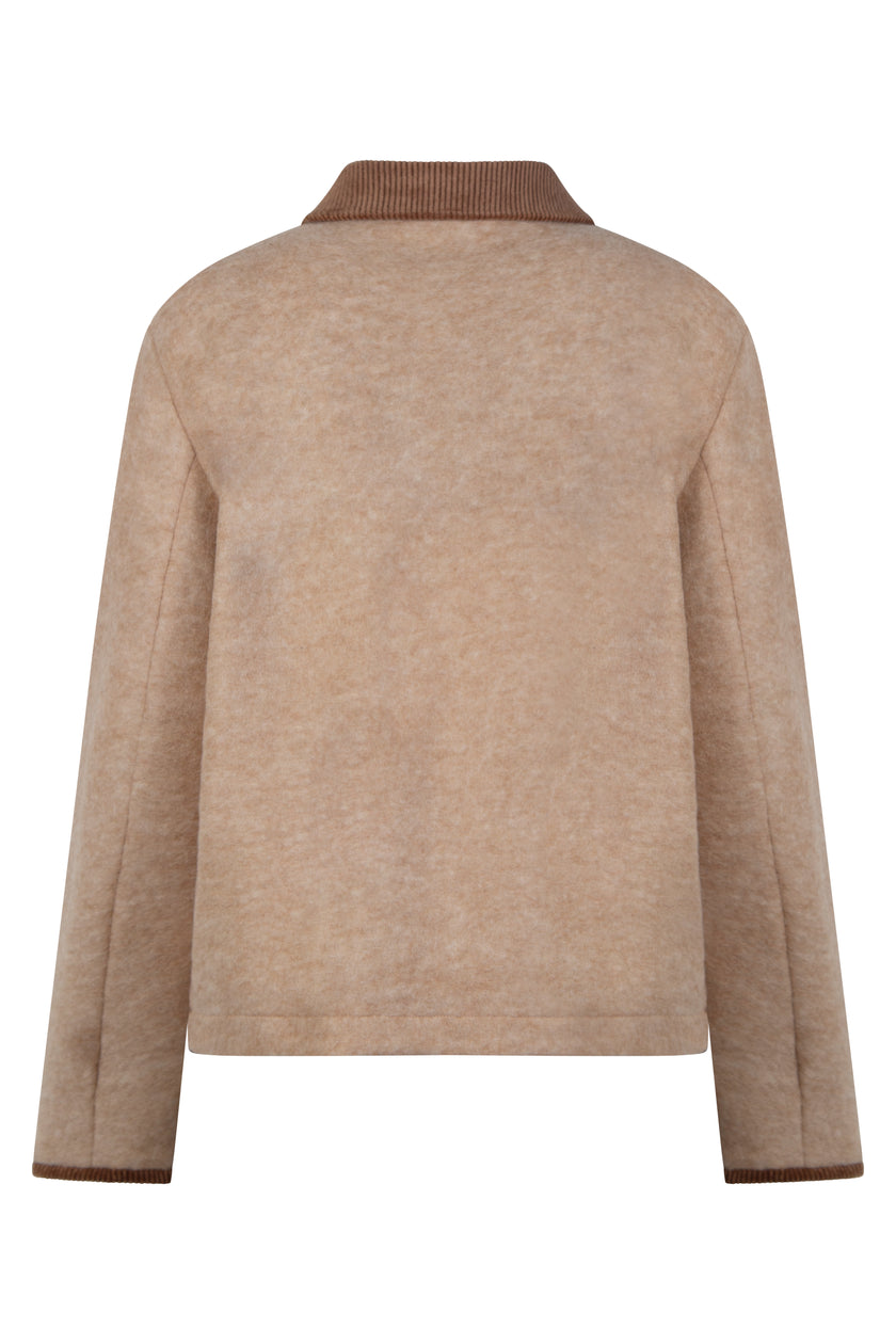 Moderne hellbraune Kastenjacke für Damen mit edlen, farblich abgesetzten braunen Cord-Details – Rückansicht