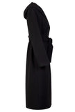 Langer schwarzer Mantel für Damen mit schrägen Leistentaschen, Kapuze und Bindegürtel in der Taille – Seitenansicht