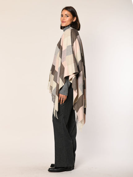 Flanell Poncho mit Karomuster in der Farbe Rose - Seitenansicht.