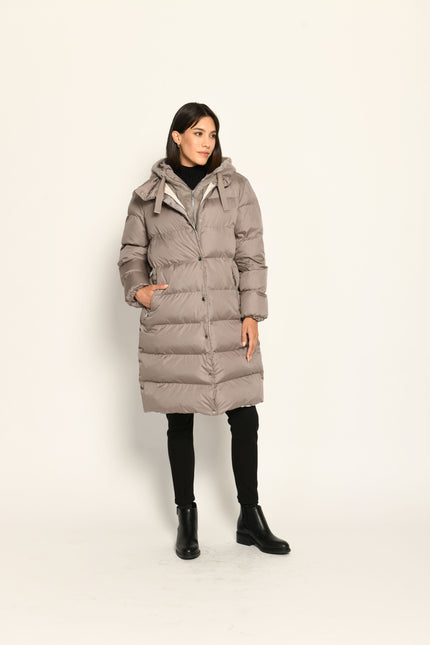 Taupe farbener Winter-Steppmantel für Damen mit synthetischer Daunenfüllung und abnehmbarer Kapuze – Vorderseite